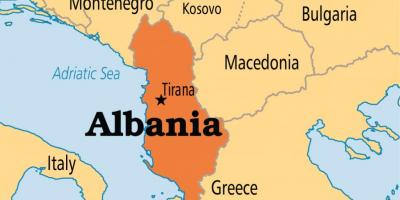Karta som visar Albanien